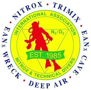 NITROX · TRIMIX EANx CAVE · DEEP AIR · EANx WRECK INTERNATIONAL ASSOCIATION NITROX & TECHNICAL DIVERS N2/O2 EST. 1985 - לוגו סימן מסחר רשום